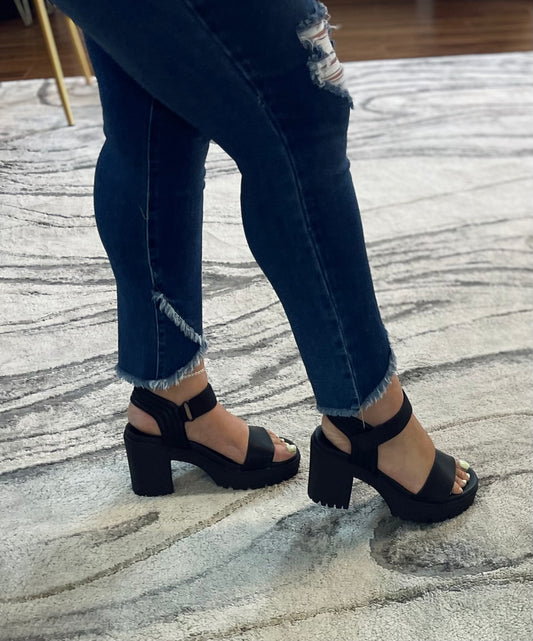 Ivee Black Block Heel